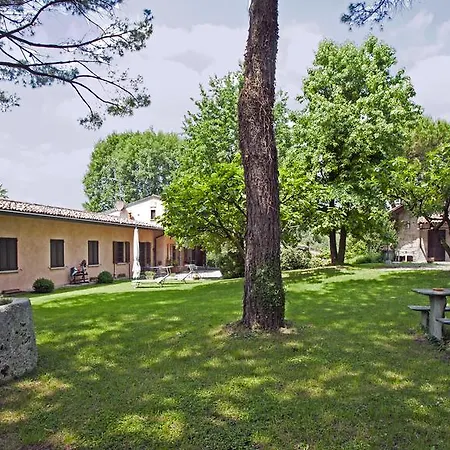 L'ora Sesta Bed & Breakfast *